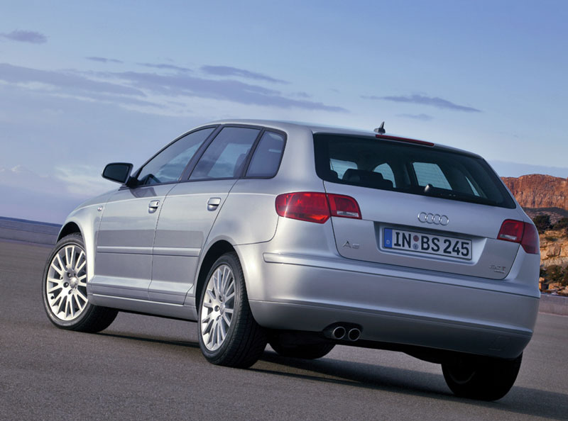 AUDI_A3_SPORTBACK_32_QUATTRO_2007_OUT_03